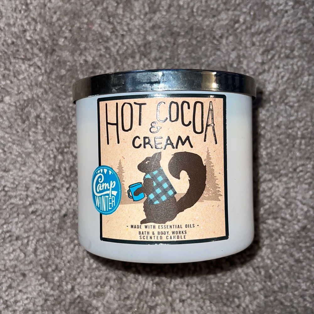 Hot cocoa and cream bath and body works candle